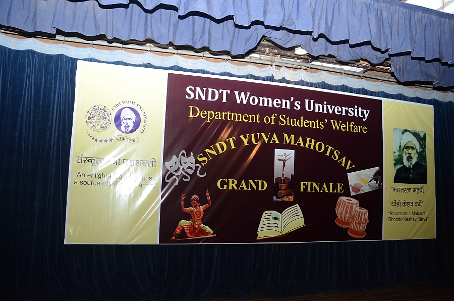 SNDT Grand Finale Yuva Mahotsav 2016